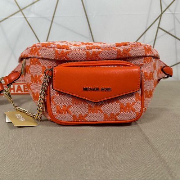 NWT MICHAEL KORS Maisie Waist-pack - Picture 1 of 10